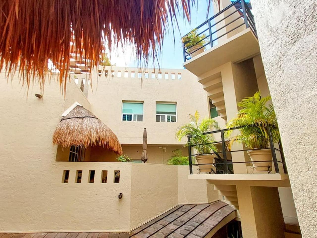 1br Downtown. Walk To The And 5th Av * Playa del Carmen